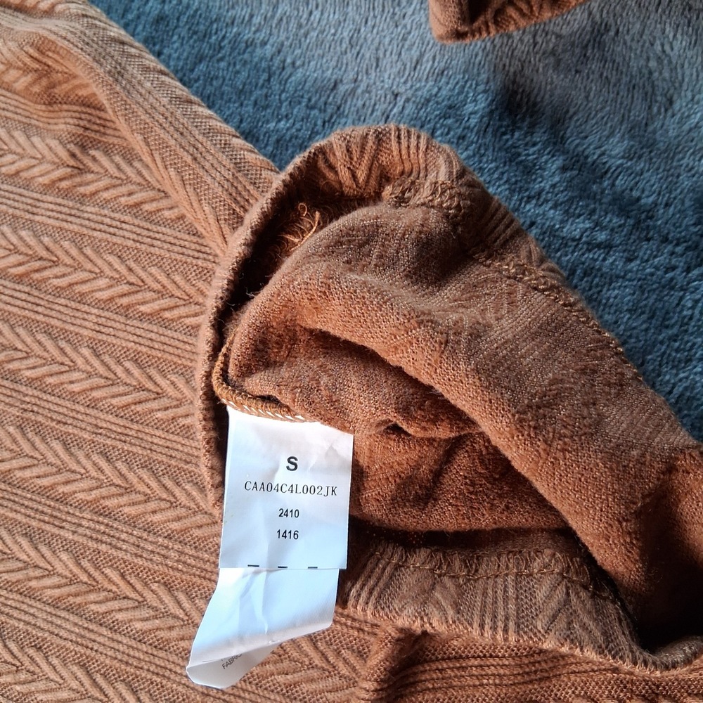 NWT Cupshe Knit Top Womens Small Brown V-Neck Balloon Sleeve Chevron Textured - Picture 4 of 8